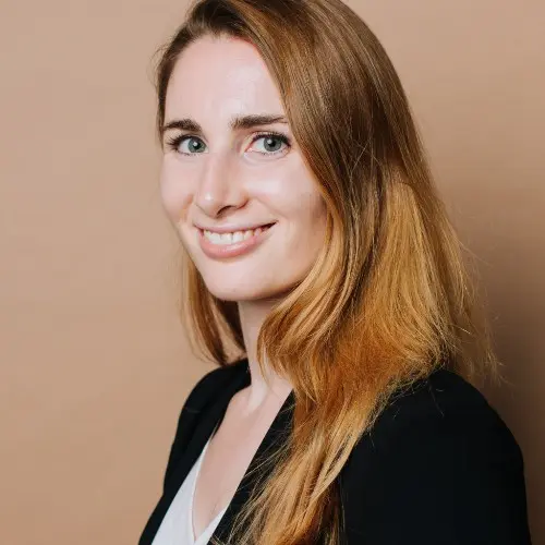 Bethany Stachenfeld headshot, co-founder and CEO of SendSpark